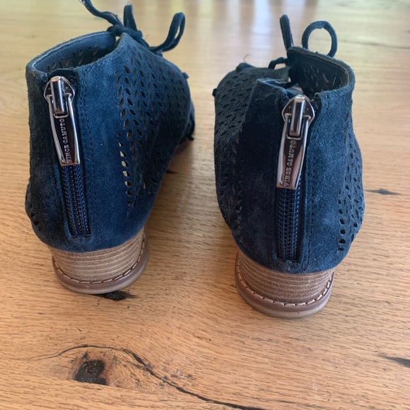 Vince Camuto Cutout Wedge Sandal Shoe Suede Blue Women’s Size 7‎ 1/2 Preloved - Picture 2 of 7